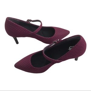 Betabrand Mile Marker Mary Jane Heels Garnet 6.5